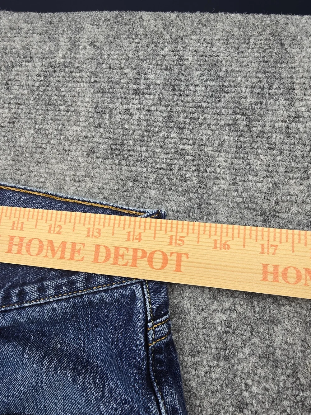 Levis levi 569